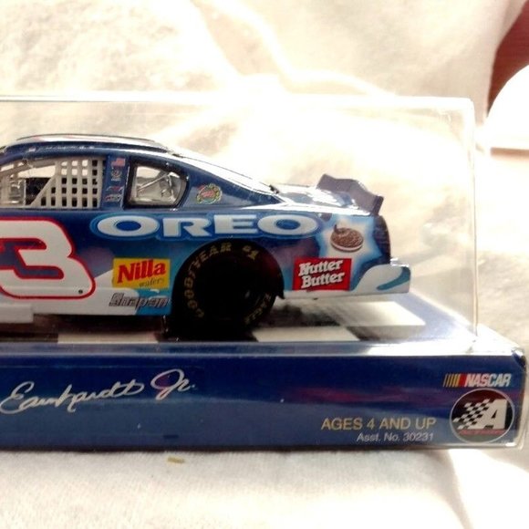Action 2002 Chevrolet Monte Carlo #3 Dale Earnhardt Jr Oreo/Ritz 1:24 Diecast - Picture 3 of 9